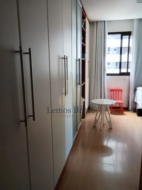 Apartamento com 4 quartos à venda, 110m2 em Itaigara, Salvador - BA - imagem 7 Foto 7 de Apartamento com 4 quartos à venda, 110m2 em Itaigara, Salvador - BA