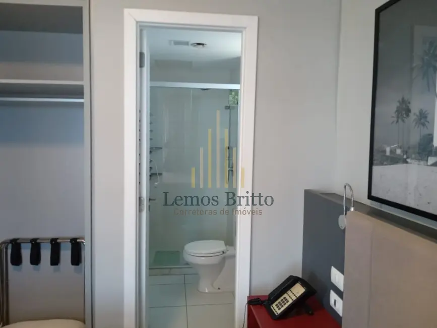 Foto 9 de Apartamento com 1 quarto para alugar, 10m2 em Caminho das Árvores, Salvador - BA