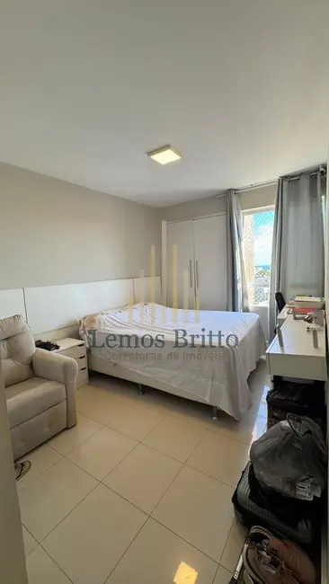 Foto 4 de Apartamento com 2 quartos à venda, 80m2 em Costa Azul, Salvador - BA
