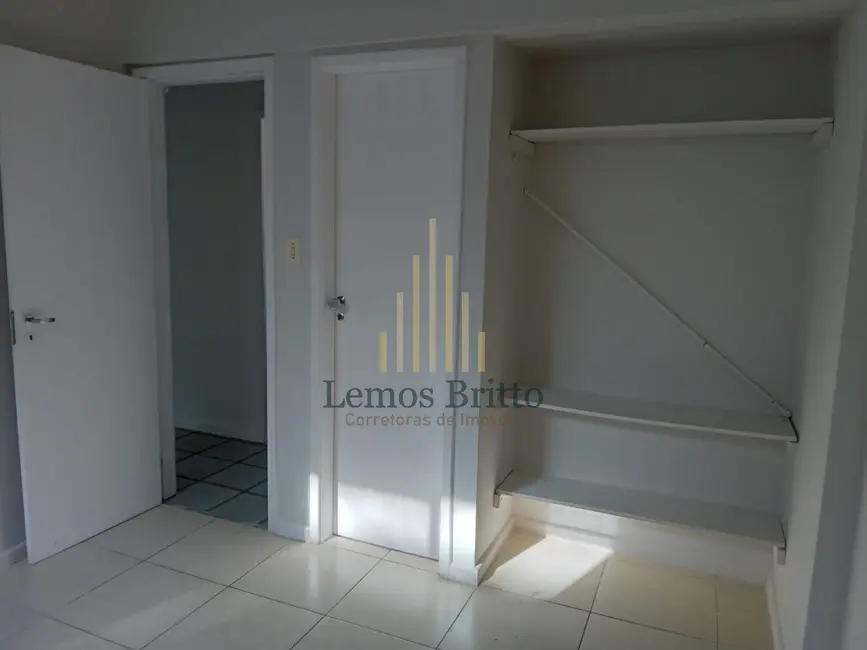 Foto 5 de Apartamento com 3 quartos para alugar, 87m2 em Ondina, Salvador - BA