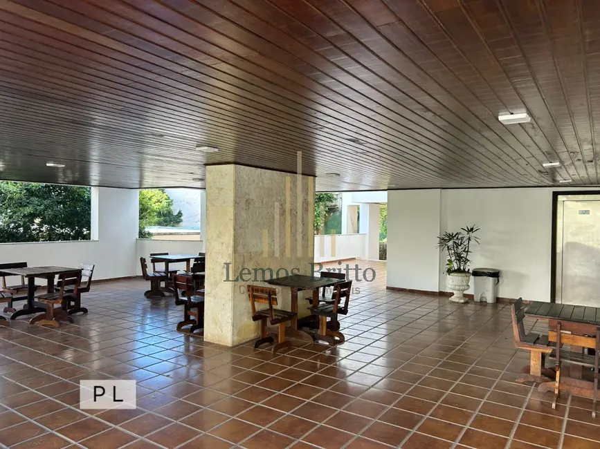 Foto 1 de Apartamento com 3 quartos para alugar, 150m2 em Vitória, Salvador - BA