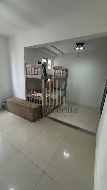 Apartamento com 4 quartos à venda, 108m2 em Brotas, Salvador - BA - imagem 8 Foto 8 de Apartamento com 4 quartos à venda, 108m2 em Brotas, Salvador - BA
