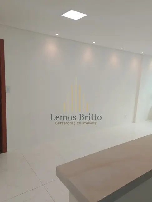 Foto 6 de Apartamento com 3 quartos para alugar, 68m2 em Itapuã, Salvador - BA