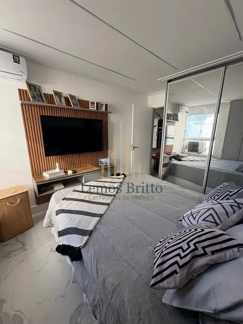 Foto 3 de Apartamento com 2 quartos à venda, 90m2 em Ondina, Salvador - BA