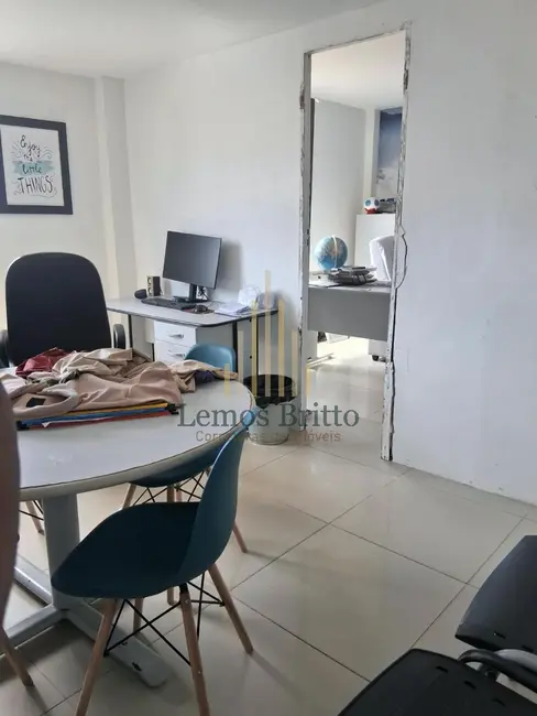 Foto 8 de Sala Comercial à venda, 243m2 em Itapuã, Salvador - BA