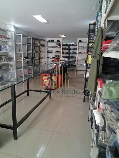 Foto 2 de Sala Comercial à venda, 243m2 em Itapuã, Salvador - BA