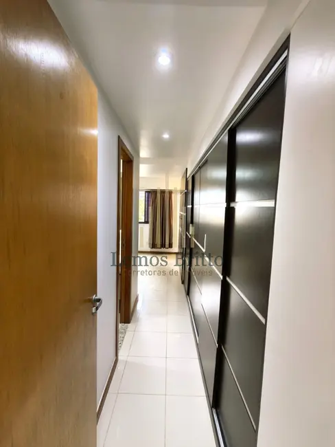 Apartamento com 3 quartos para alugar, 107m2 em Salvador - BA - imagem 7 Foto 7 de Apartamento com 3 quartos para alugar, 107m2 em Salvador - BA