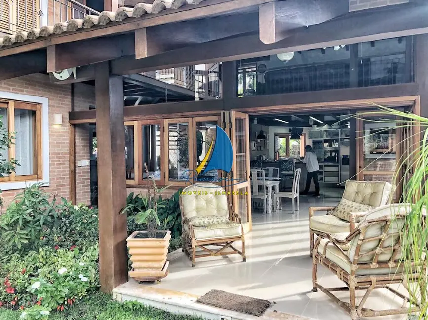 Foto 6 de Casa com 6 quartos à venda, 373m2 em Ilhabela - SP