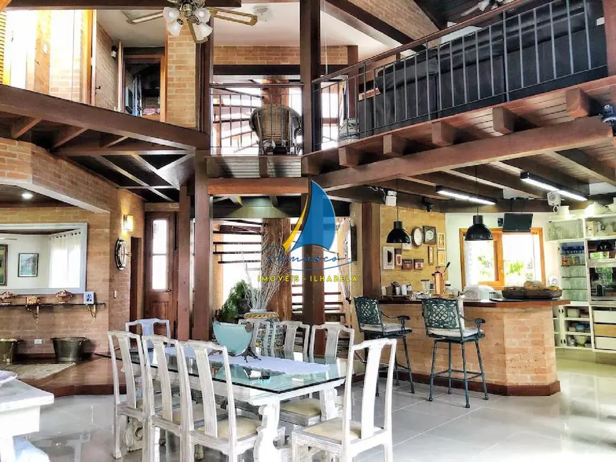 Foto 8 de Casa com 6 quartos à venda, 373m2 em Ilhabela - SP
