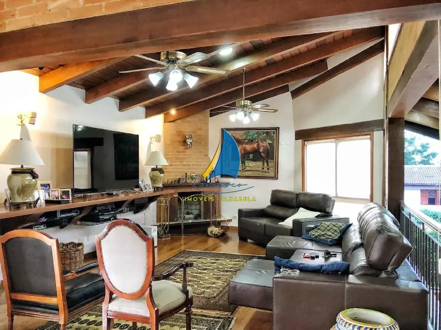 Foto 9 de Casa com 6 quartos à venda, 373m2 em Ilhabela - SP