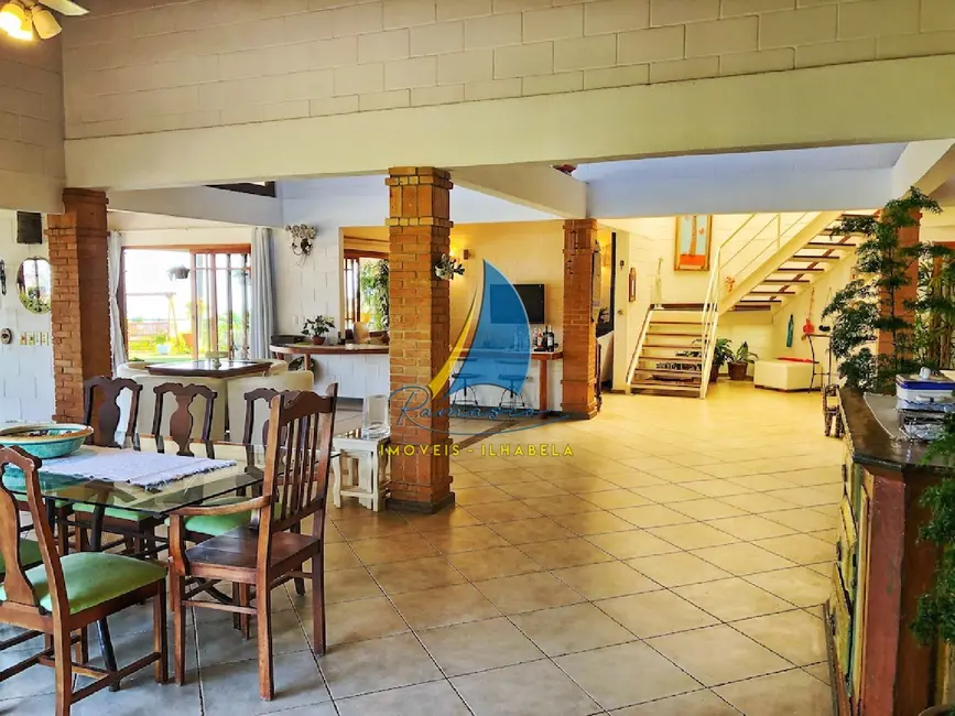 Foto 8 de Casa com 8 quartos à venda, 654m2 em Ilhabela - SP