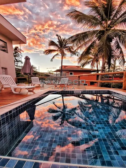 Foto 1 de Casa com 3 quartos à venda, 204m2 em Ilhabela - SP