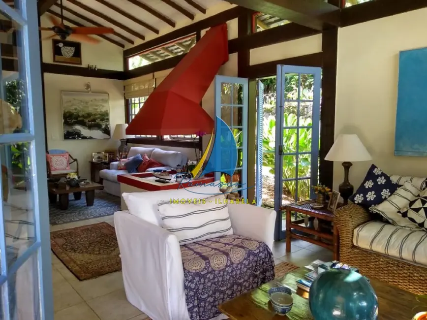 Foto 9 de Casa com 3 quartos à venda, 254m2 em Ilhabela - SP