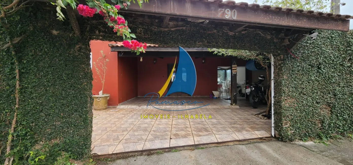 Foto 4 de Casa com 8 quartos à venda, 303m2 em Barra Velha, Ilhabela - SP