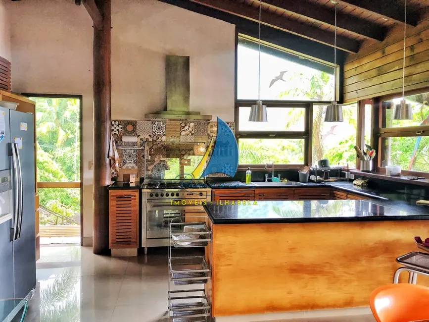 Foto 8 de Casa de Condomínio com 5 quartos à venda, 432m2 em Ilhabela - SP