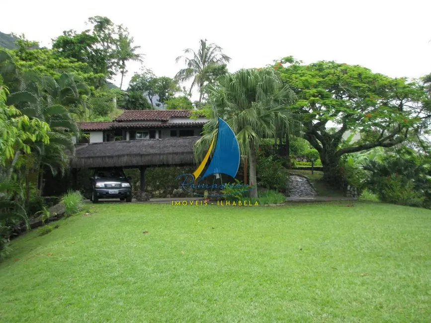 Foto 3 de Casa com 6 quartos à venda, 328m2 em Ilhabela - SP