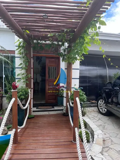 Foto 2 de Casa com 6 quartos à venda, 211m2 em Ilhabela - SP