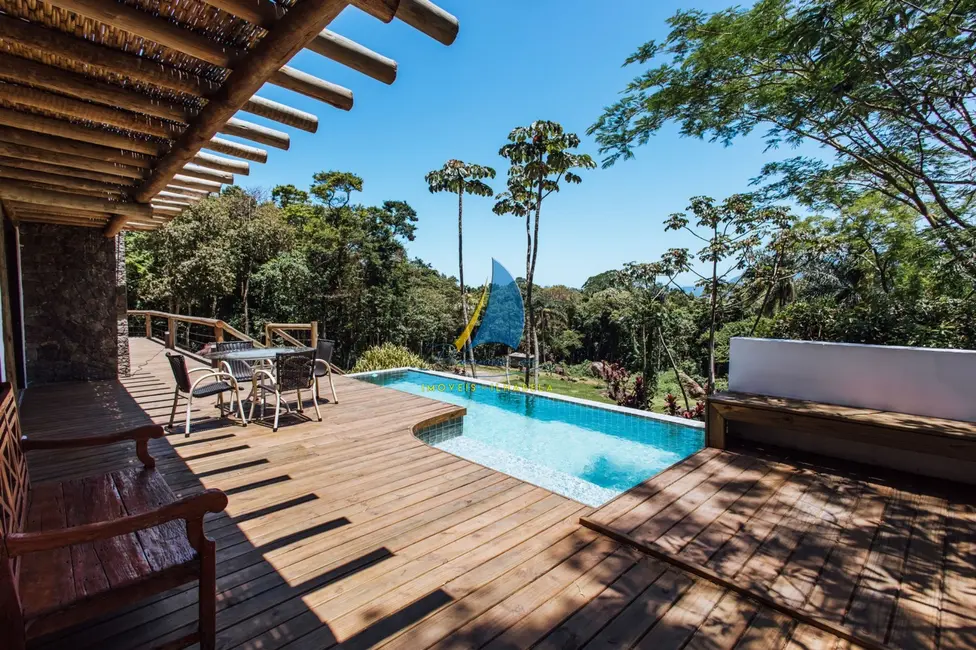 Foto 3 de Casa de Condomínio com 4 quartos à venda, 235m2 em Ilhabela - SP