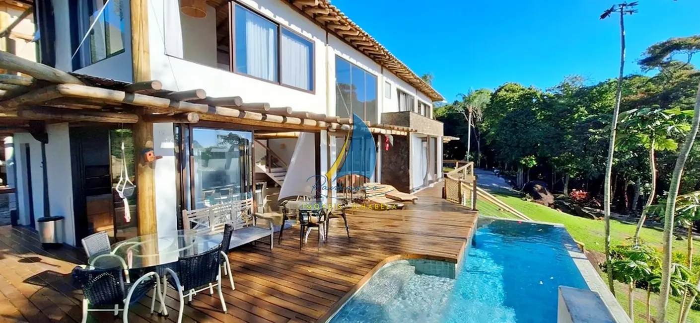Foto 1 de Casa de Condomínio com 4 quartos à venda, 235m2 em Ilhabela - SP