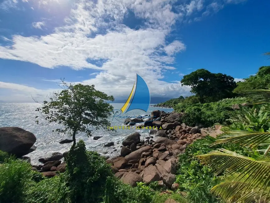 Foto 4 de Casa de Condomínio com 2 quartos à venda, 150m2 em Ilhabela - SP