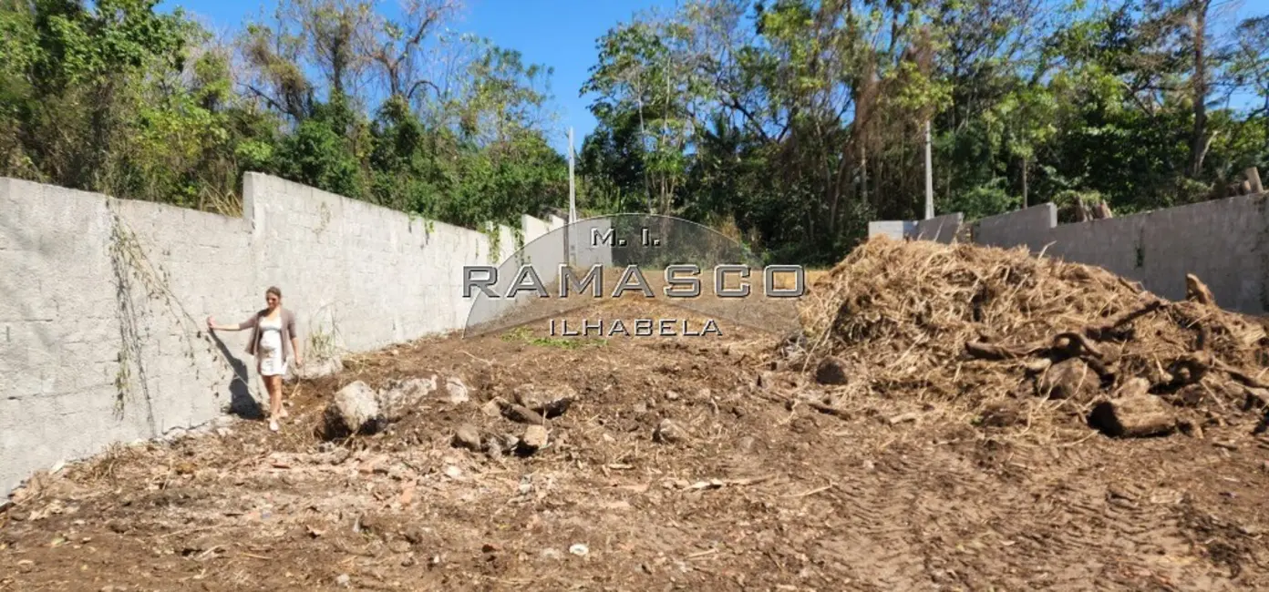 Foto 2 de Terreno / Lote à venda, 600m2 em Ilhabela - SP