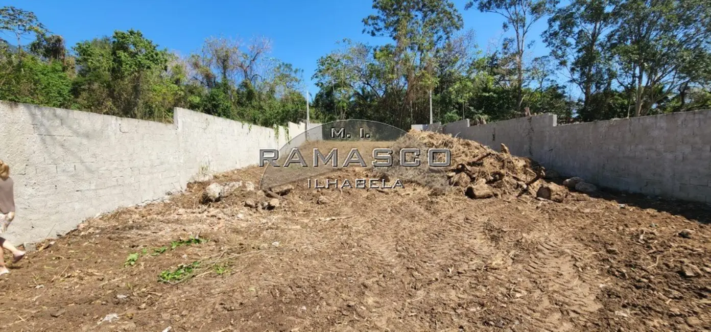 Foto 1 de Terreno / Lote à venda, 600m2 em Ilhabela - SP