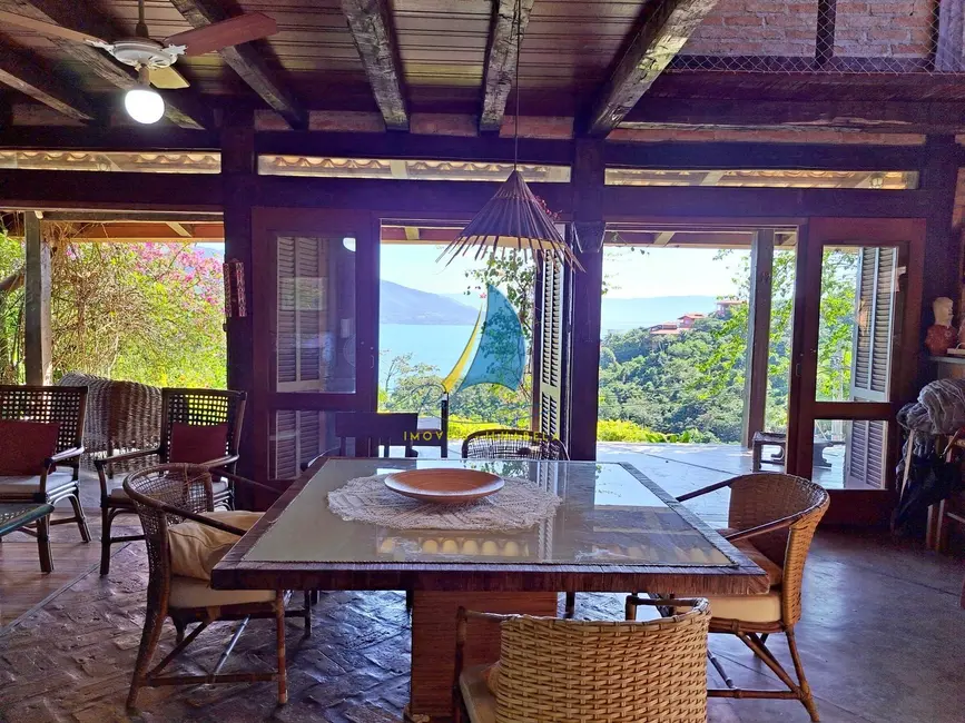 Foto 2 de Casa com 3 quartos à venda, 312m2 em Ilhabela - SP