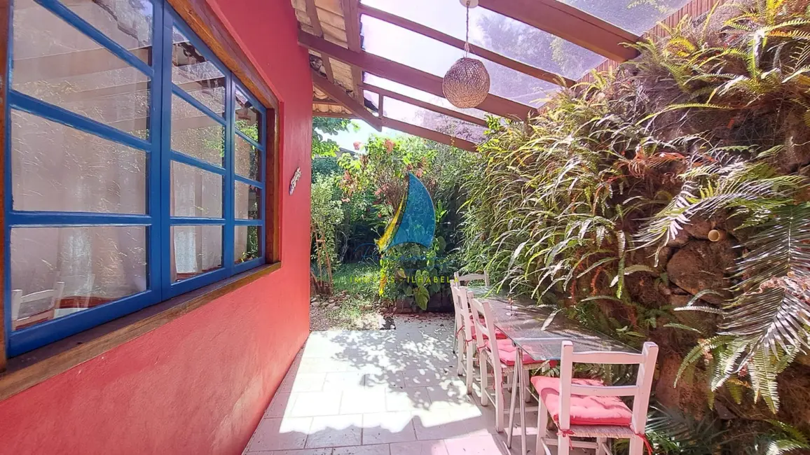 Foto 4 de Casa com 2 quartos à venda, 119m2 em Ilhabela - SP