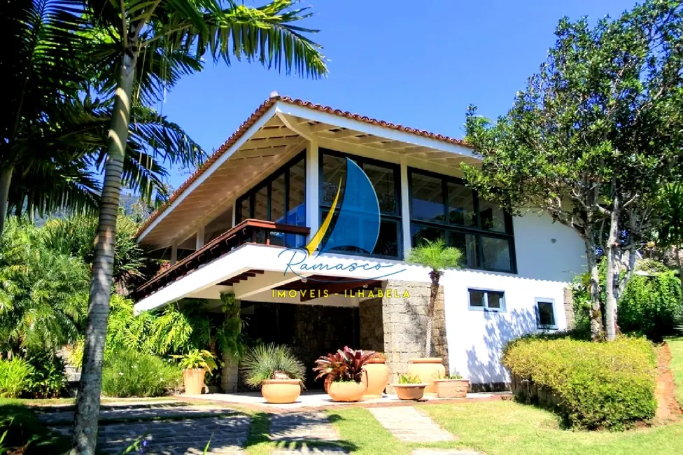 Foto 1 de Casa de Condomínio com 3 quartos à venda, 600m2 em Ilhabela - SP