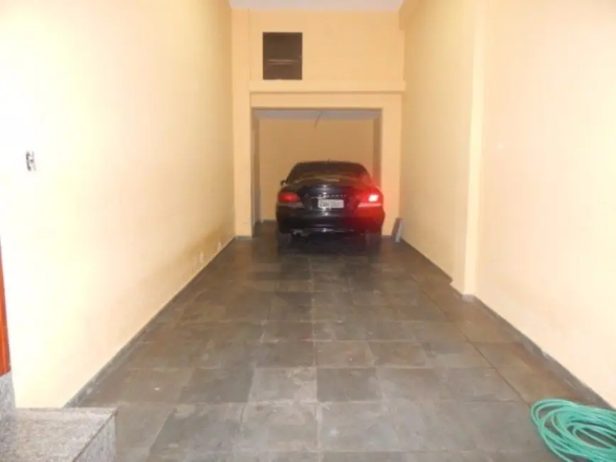 Foto 2 de Casa com 2 quartos à venda e para alugar, 200m2 em Vila Jundiainópolis, Jundiai - SP