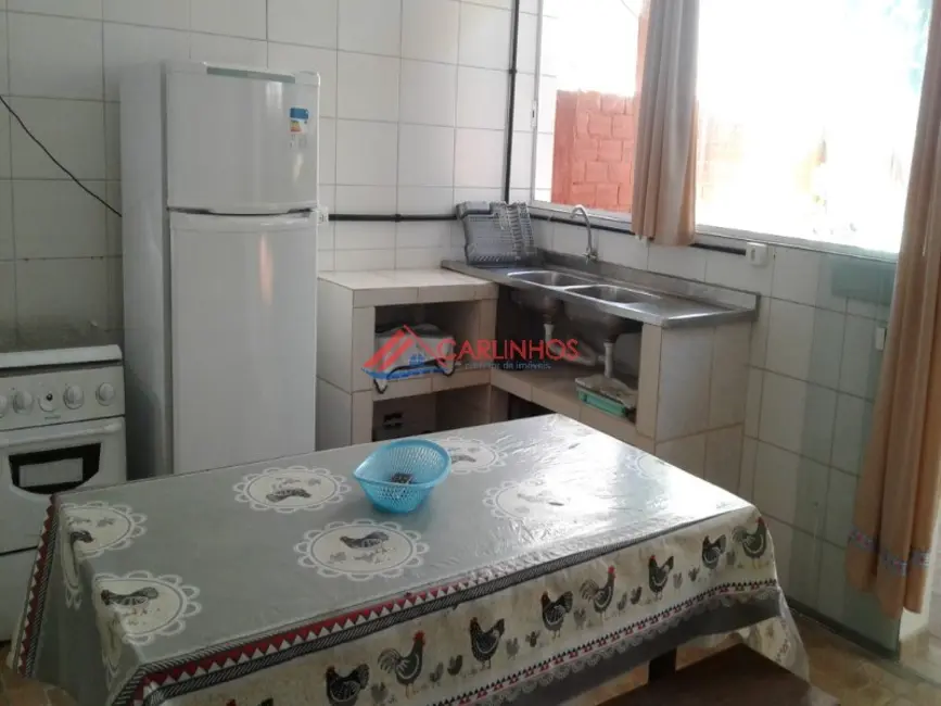 Foto 9 de Casa com 10 quartos à venda, 250m2 em Centro, Guaratuba - PR