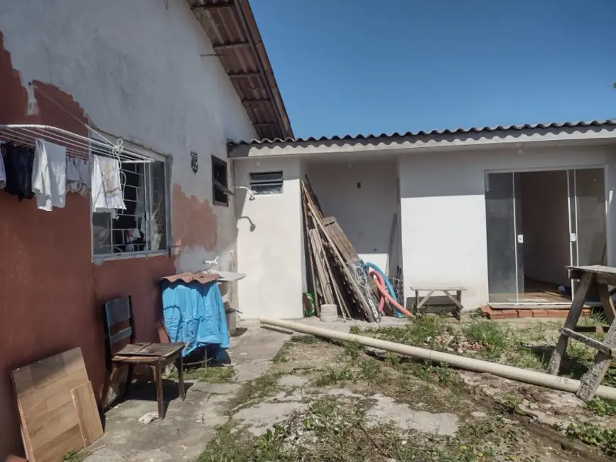 Foto 3 de Casa com 2 quartos à venda, 82m2 em Guaratuba - PR