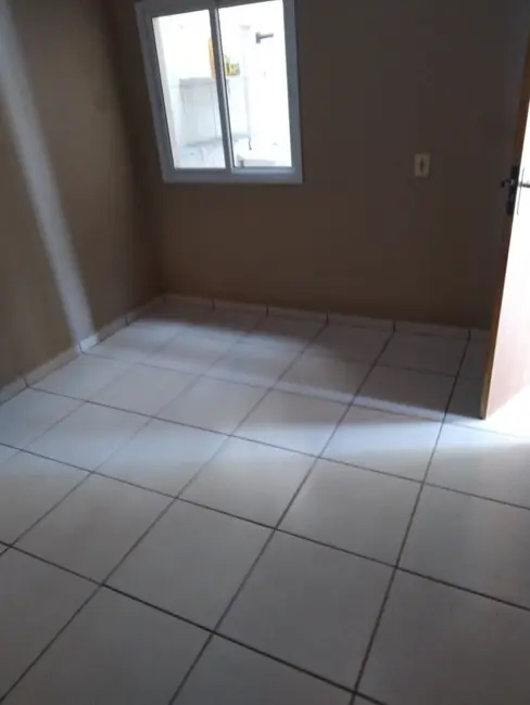 Casa com 2 quartos à venda, 75m2 em Guaratuba - PR - imagem 5 Foto 5 de Casa com 2 quartos à venda, 75m2 em Guaratuba - PR