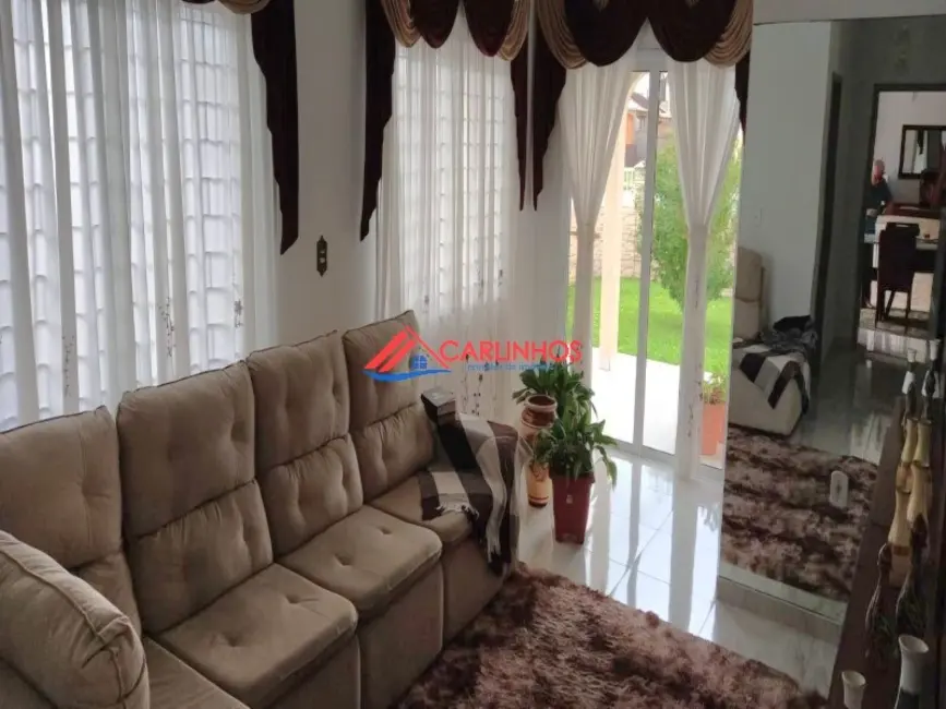 Foto 9 de Casa com 3 quartos à venda, 210m2 em Guaratuba - PR