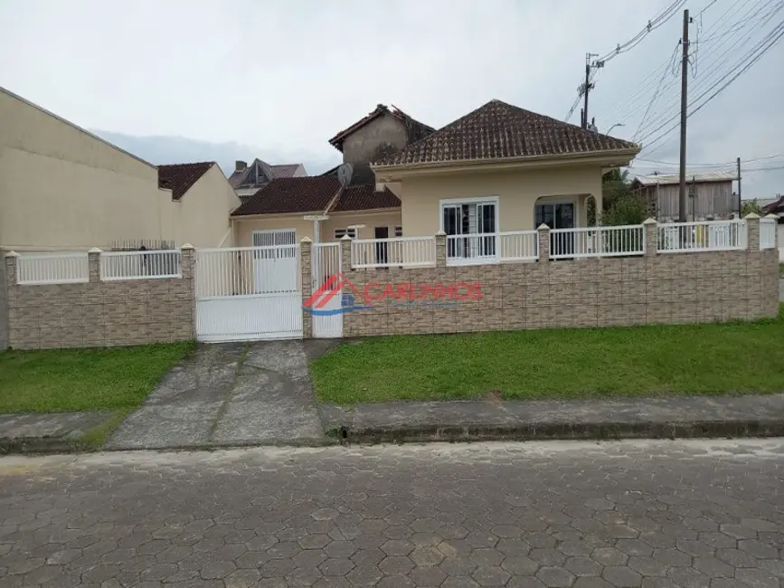 Foto 2 de Casa com 3 quartos à venda, 210m2 em Guaratuba - PR