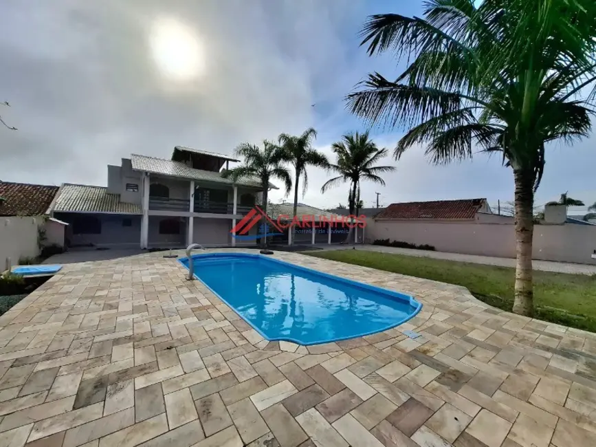 Foto 1 de Casa com 4 quartos à venda, 300m2 em Guaratuba - PR