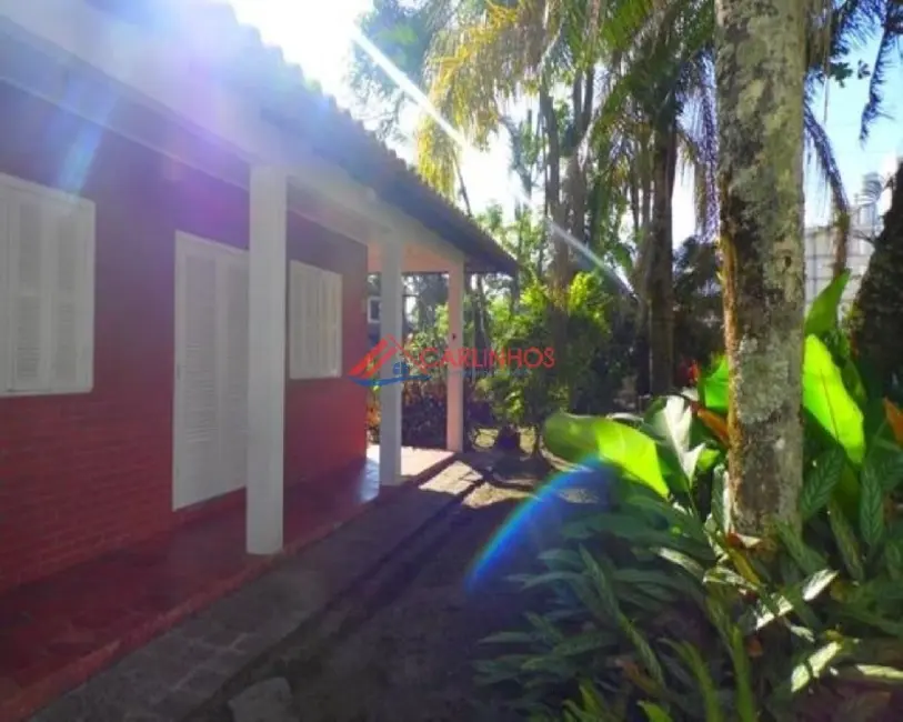 Casa com 3 quartos para alugar, 100m2 em Centro, Guaratuba - PR - imagem 3 Foto 3 de Casa com 3 quartos para alugar, 100m2 em Centro, Guaratuba - PR