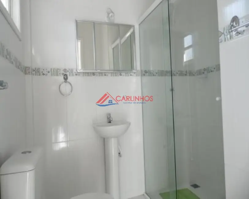 Casa com 3 quartos para alugar, 100m2 em Centro, Guaratuba - PR - imagem 7 Foto 7 de Casa com 3 quartos para alugar, 100m2 em Centro, Guaratuba - PR