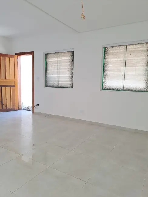 Sobrado com 2 quartos à venda, 72m2 em Guaratuba - PR - imagem 4 Foto 4 de Sobrado com 2 quartos à venda, 72m2 em Guaratuba - PR