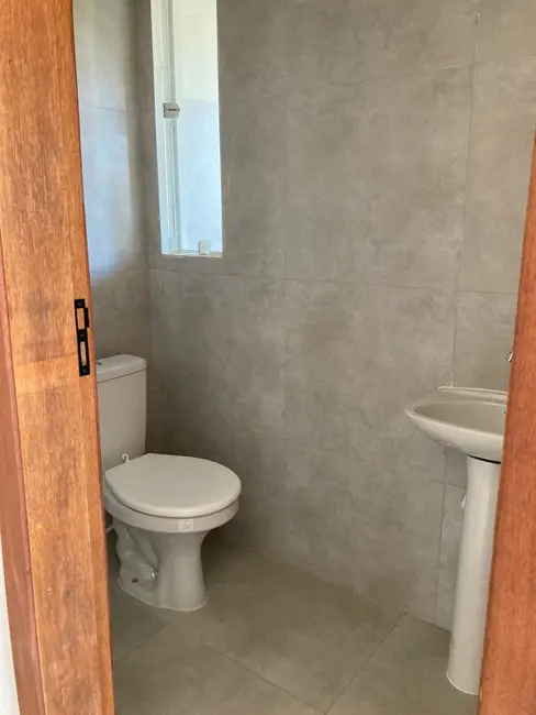 Sobrado com 2 quartos à venda, 80m2 em Guaratuba - PR - imagem 8 Foto 8 de Sobrado com 2 quartos à venda, 80m2 em Guaratuba - PR