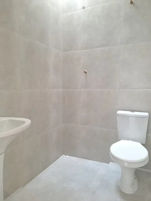 Casa com 2 quartos à venda, 64m2 em Guaratuba - PR - imagem 8 Foto 8 de Casa com 2 quartos à venda, 64m2 em Guaratuba - PR