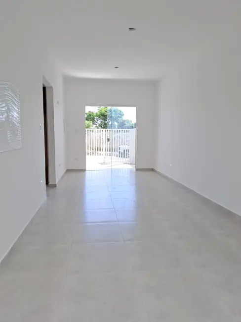 Casa com 2 quartos à venda, 64m2 em Guaratuba - PR - imagem 6 Foto 6 de Casa com 2 quartos à venda, 64m2 em Guaratuba - PR