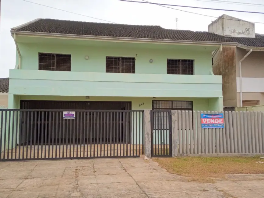 Foto 1 de Casa com 4 quartos à venda, 273m2 em Centro, Guaratuba - PR