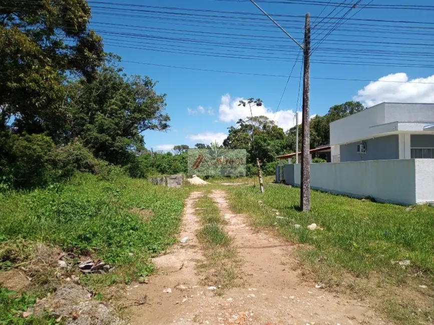 Foto 1 de Terreno / Lote à venda, 560m2 em Guaratuba - PR