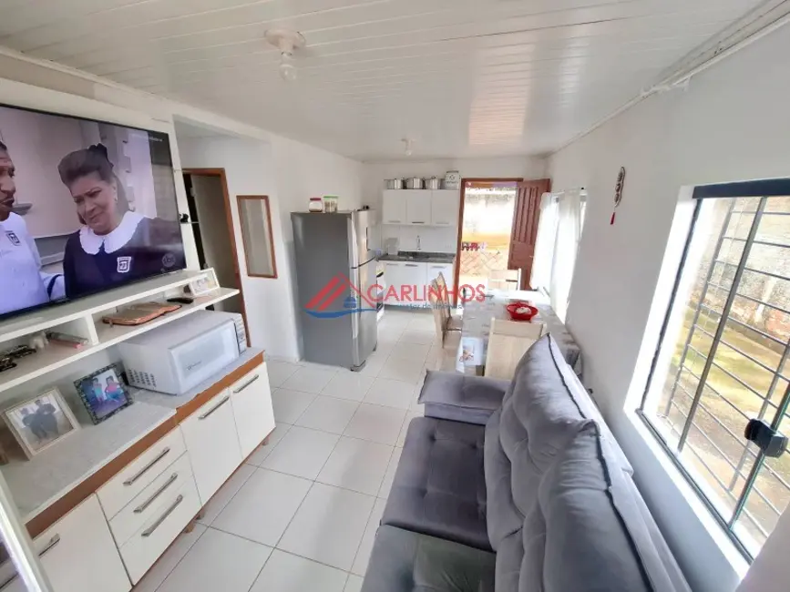 Foto 3 de Casa com 2 quartos à venda, 60m2 em Guaratuba - PR