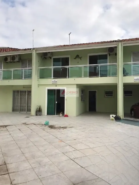 Foto 2 de Sobrado com 3 quartos à venda, 170m2 em Centro, Guaratuba - PR