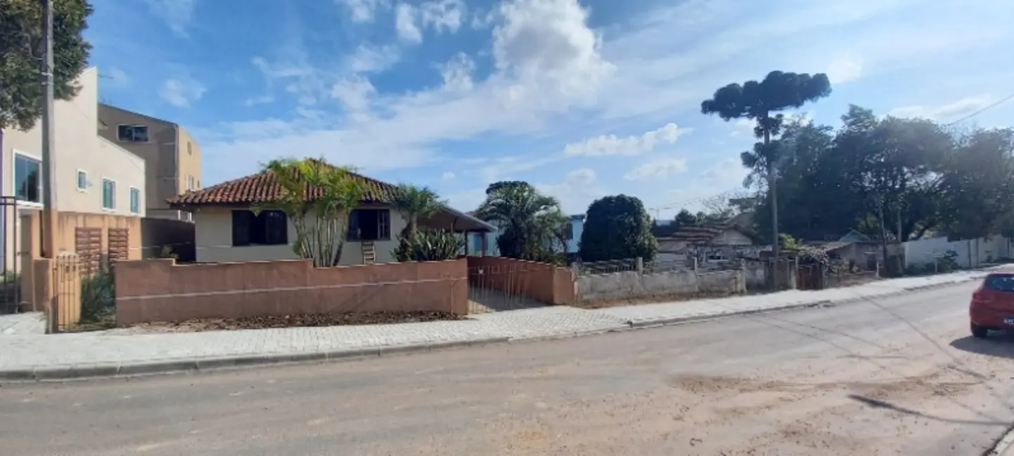 Foto 2 de Terreno / Lote à venda, 2326m2 em Uberaba, Curitiba - PR