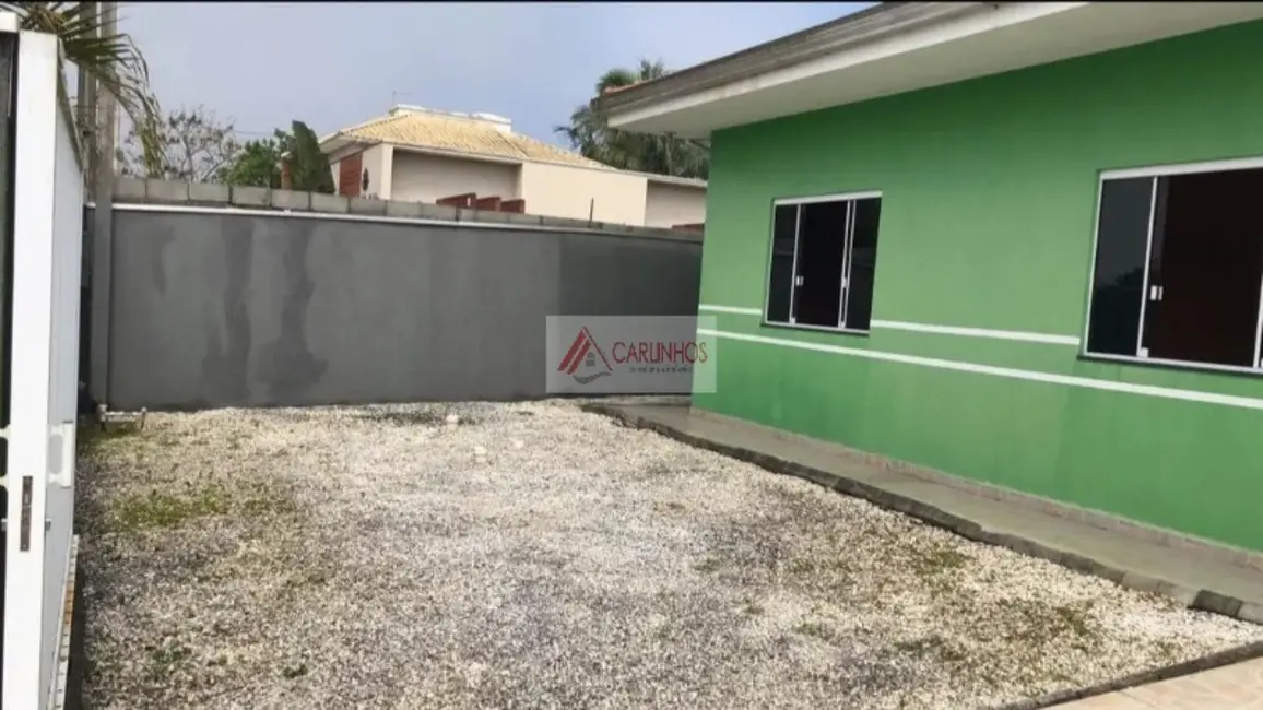 Casa com 4 quartos à venda, 200m2 em Guaratuba - PR - imagem 3 Foto 3 de Casa com 4 quartos à venda, 200m2 em Guaratuba - PR