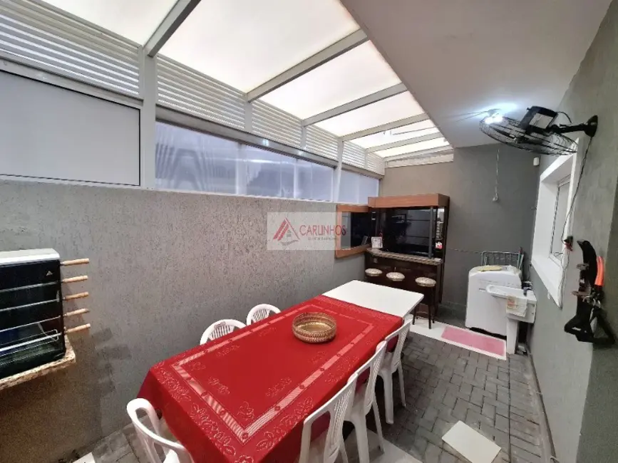 Sobrado com 3 quartos à venda, 130m2 em Centro, Guaratuba - PR - imagem 9 Foto 9 de Sobrado com 3 quartos à venda, 130m2 em Centro, Guaratuba - PR