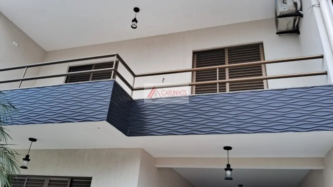Sobrado com 3 quartos à venda, 165m2 em Centro, Guaratuba - PR - imagem 3 Foto 3 de Sobrado com 3 quartos à venda, 165m2 em Centro, Guaratuba - PR